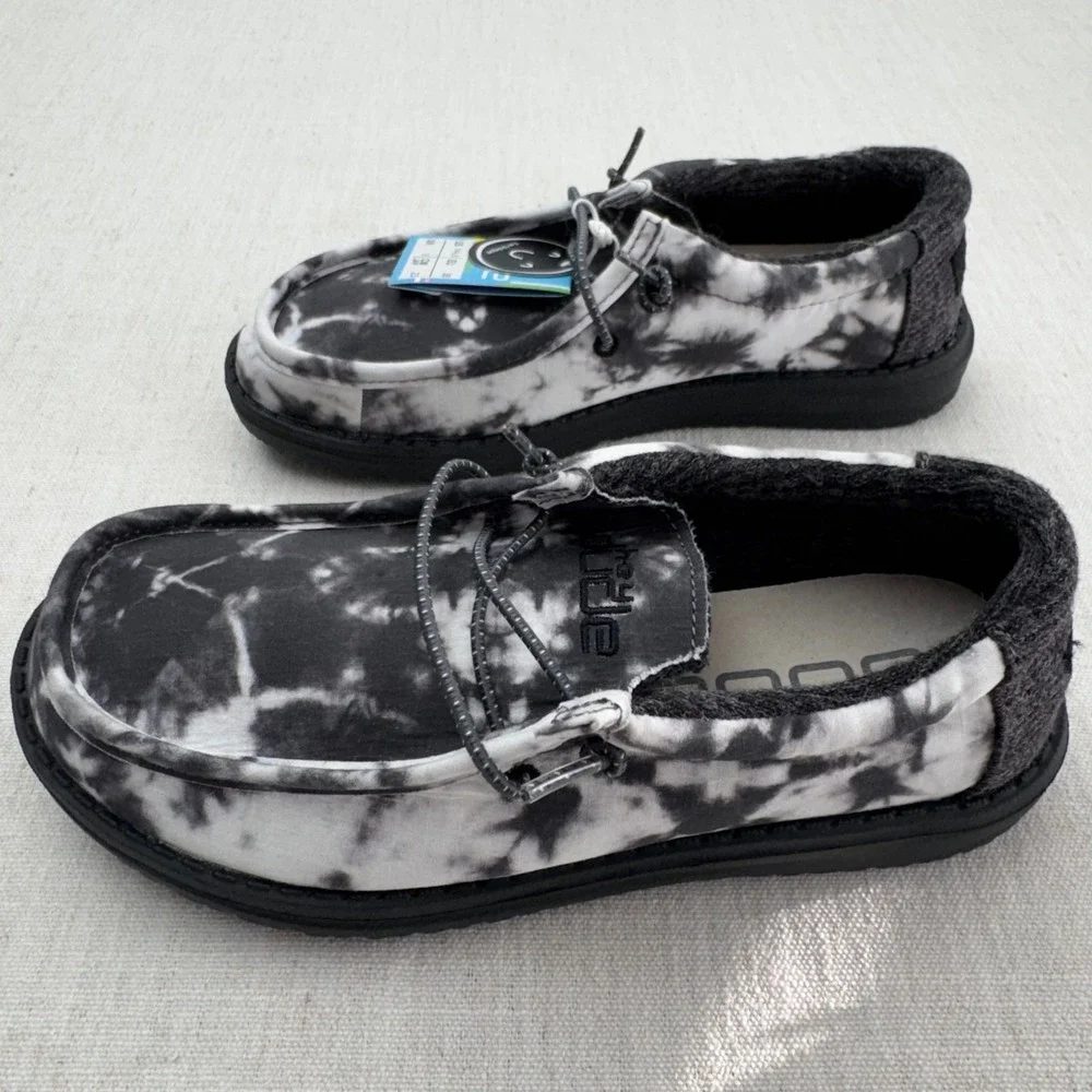 Hey Dude Wally Thunderstruck Tie Dye Black White Youth Loafers Shoes Y4 L5